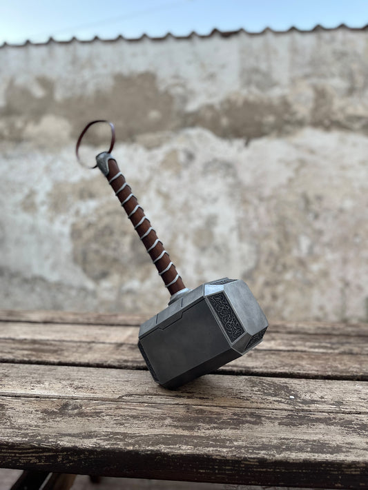 Mjolnir Thor Hammer (real wood handle) (fan-art)