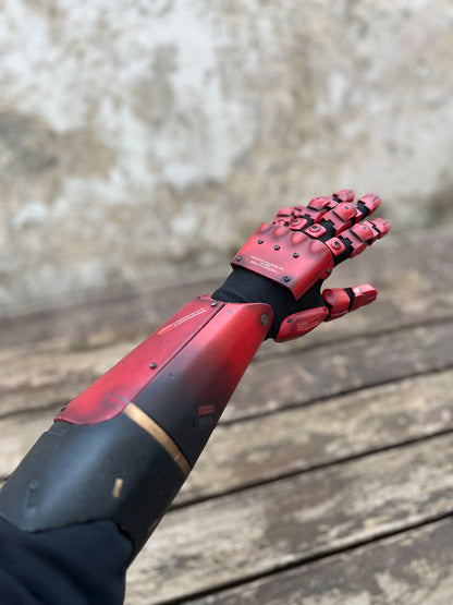 Snake's Bionic Arm Wearable (fan-art)