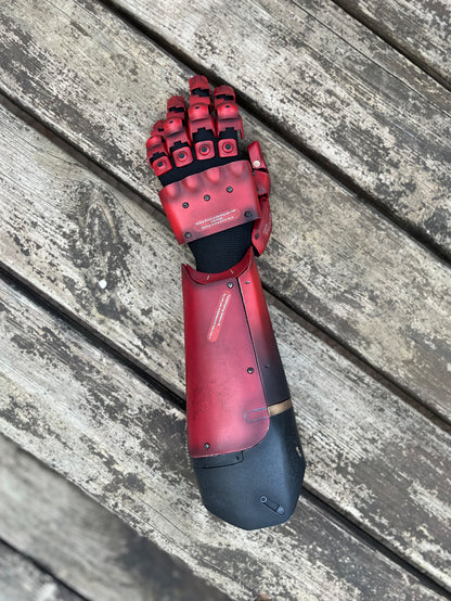 Snake's Bionic Arm Wearable (fan-art)