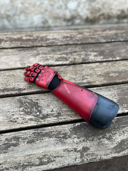 Snake's Bionic Arm Wearable (fan-art)